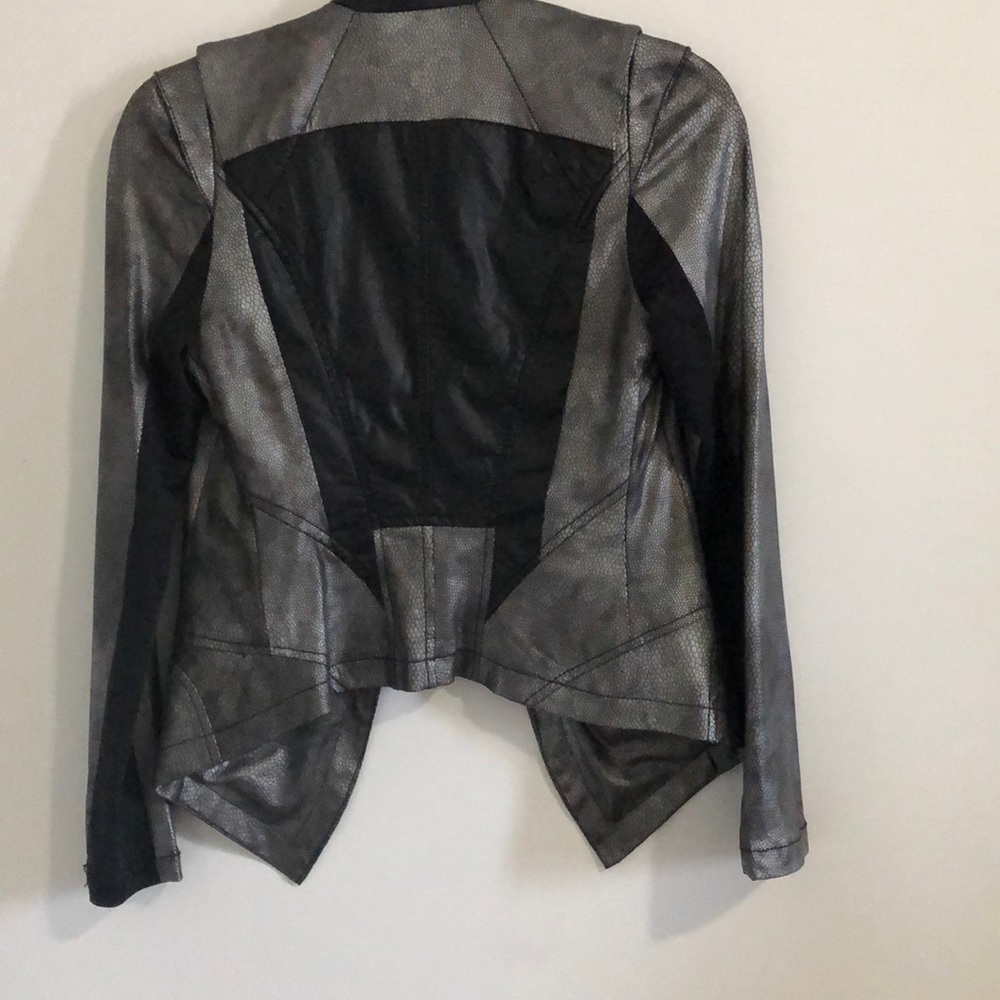 Jacket - Picture 4 of 4